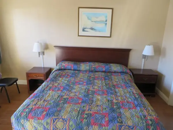 Sandpiper Motel 6