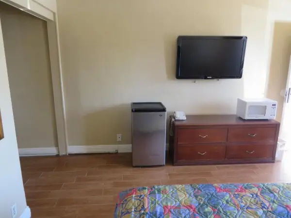 Sandpiper Motel 7